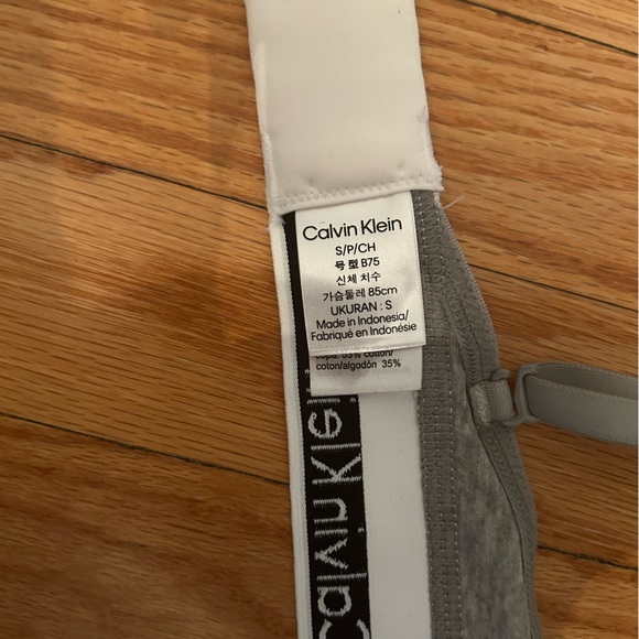 NWOT lightly lined cotton triangle bralette - Picture 4 of 4